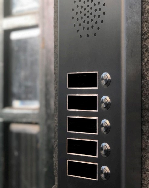 Reliable Door Control with ONPOW’s GQ16 and GQ19 Series Push Button Switche