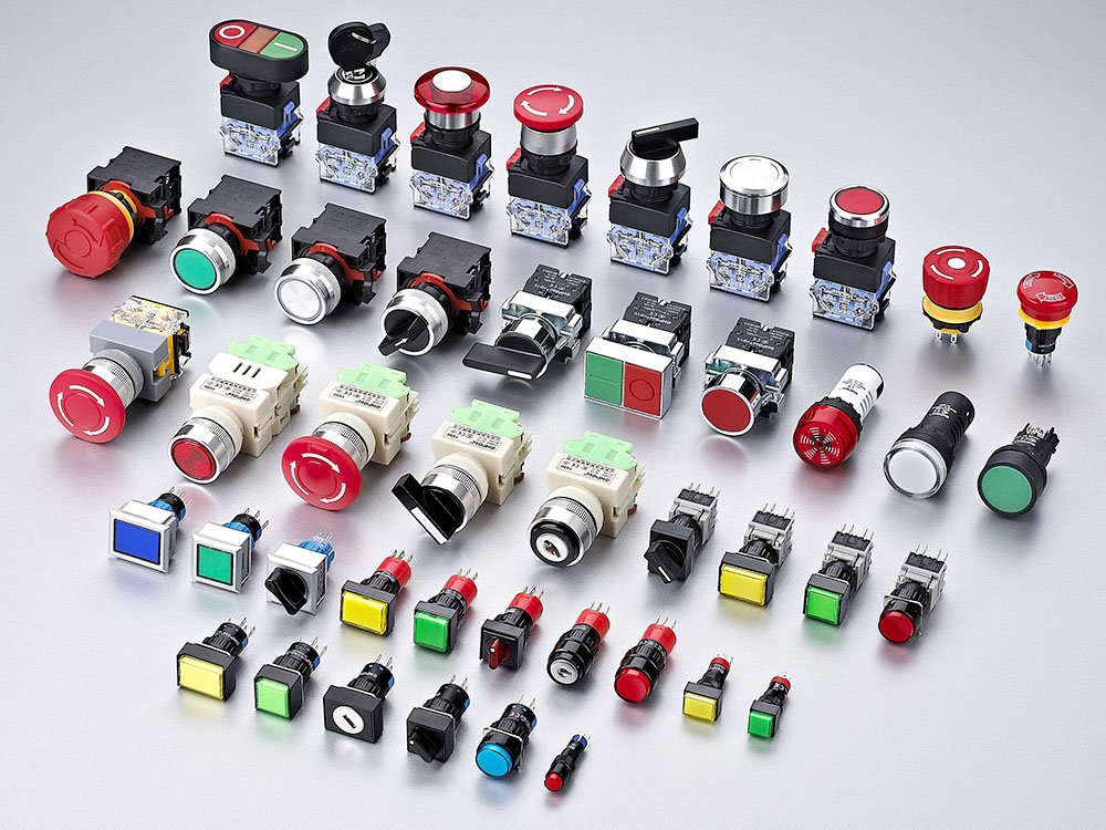 Plastic push button switch 