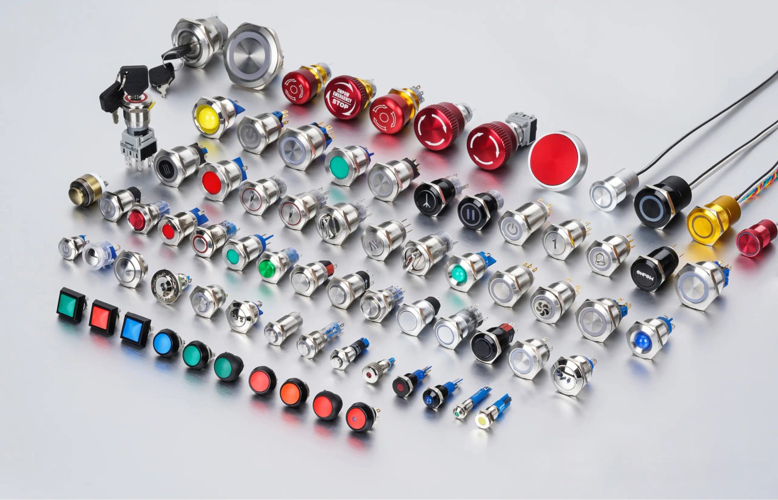 Momentary Push Button Switches and Latching push button Switches: Differences and Selection Guide